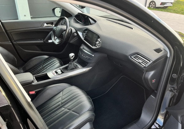 Peugeot 308 cena 45990 przebieg: 141000, rok produkcji 2017 z Turek małe 466